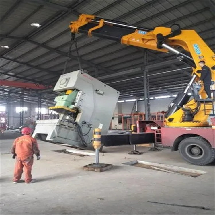 黄骅80吨折臂吊车出租附近电话