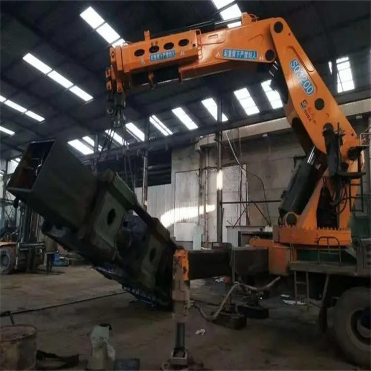 黄骅130吨折臂吊车出租吊机租赁附近电话