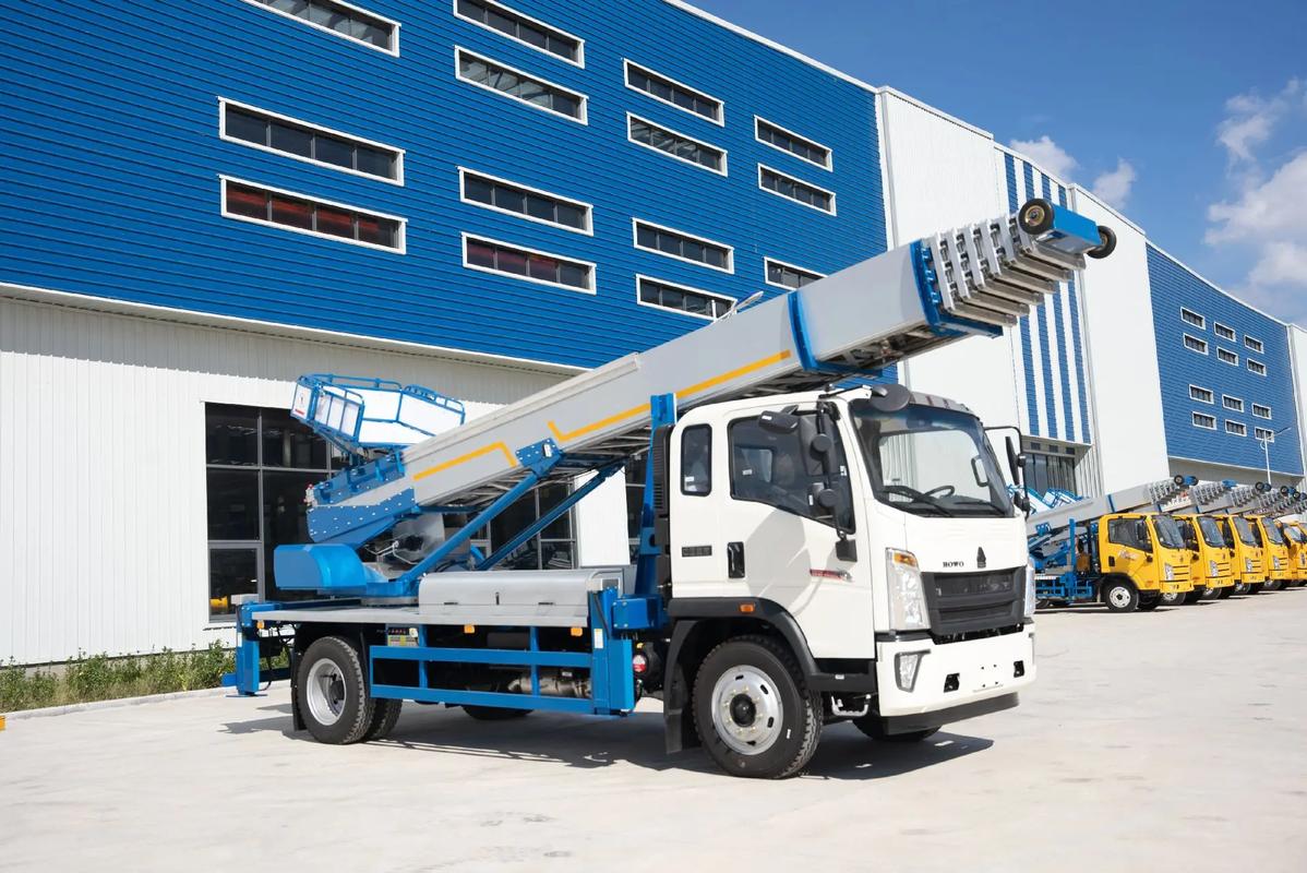 黄骅出租云梯车高空作业车 建筑垃圾搬运